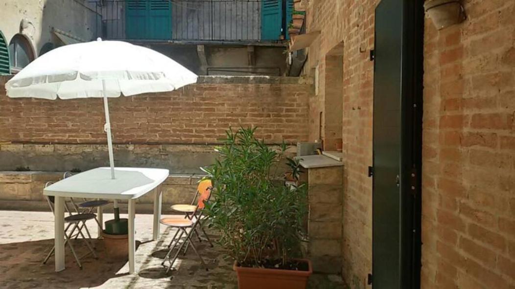 Casa Iolanda Appartement Siena Buitenkant foto