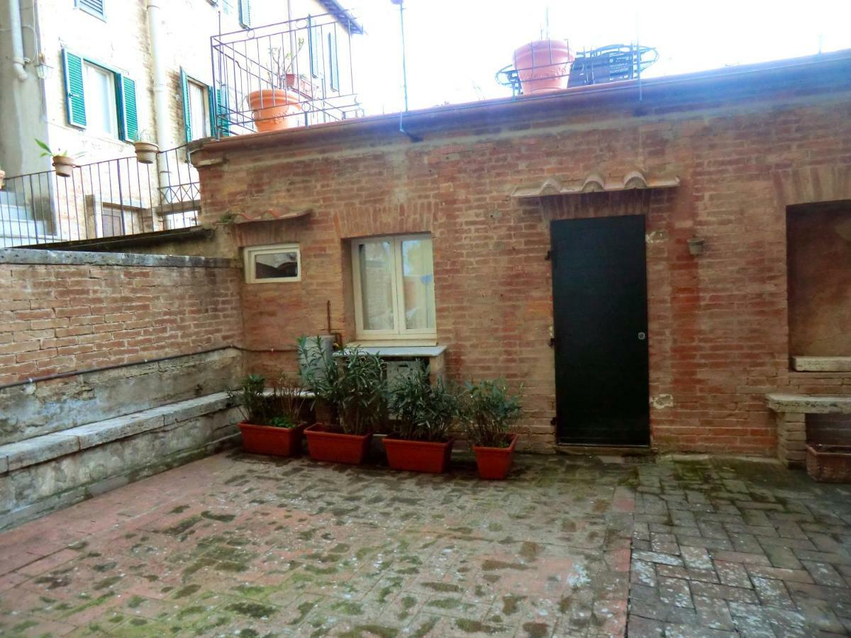 Casa Iolanda Appartement Siena Buitenkant foto